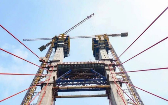 离通车又近一步！南孟溪特大桥主塔全面封顶