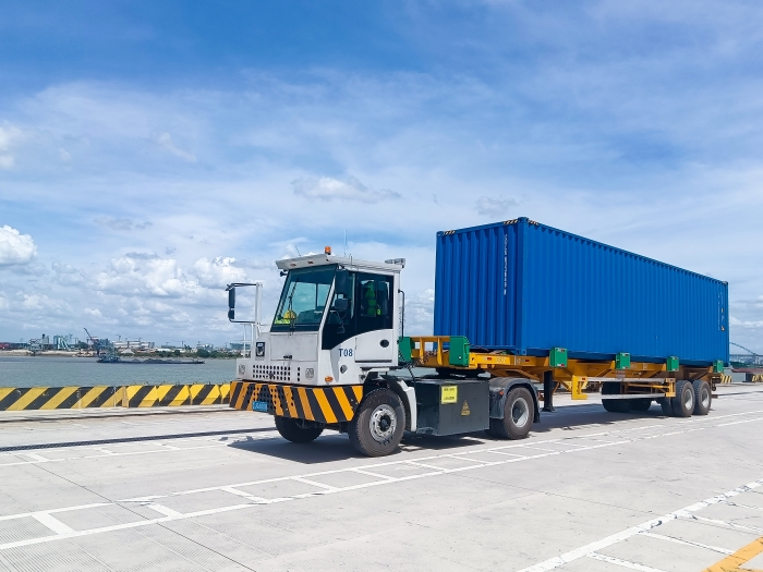 广州港甄。∪タ锤劭凇疤刂直北矣喂蚀康缜Ｒ