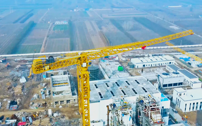 又一超大吨位！ 币游国际塔机助力城市绿色升级