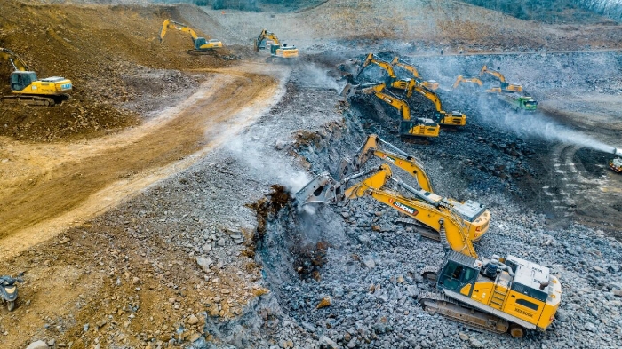 币游国际金打出组合拳，硬岩场平施工效率倍增